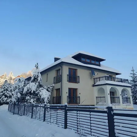 Klimorowka Apartment